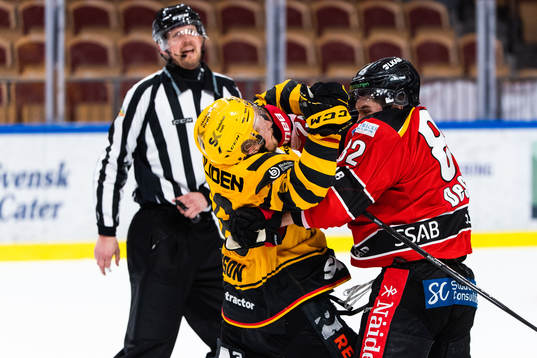 Skellefteås Oskar Nilsson och Luleås Chris Desousa