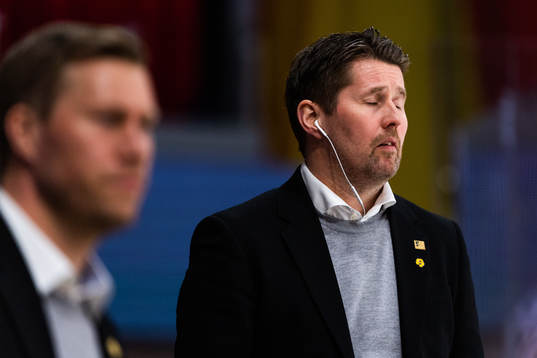 Skellefteås tränare Stefan Klockare deppar