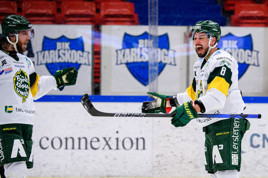 Björklövens Alexander Deilert jublar