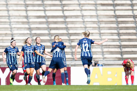 Djurgårdens Sara Olai  jublar