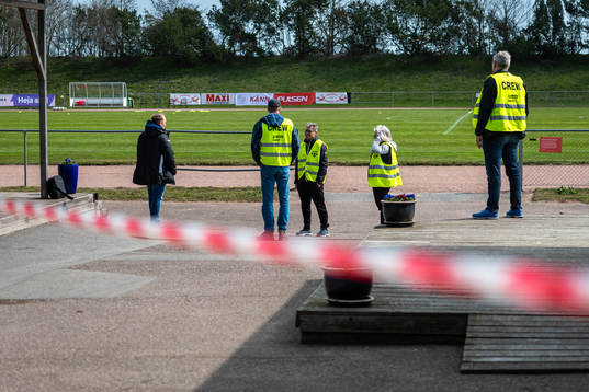 Säkerhetspersonal och matchvärdar