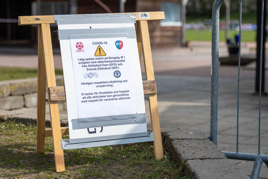Skylt utanför entrén till Borgeby IP