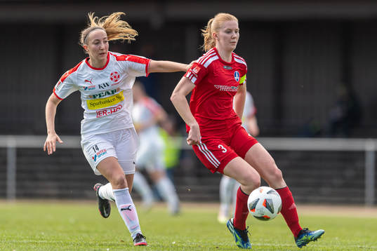 Borgebys Tilde Olsson och Älvsjös Linn Bogren