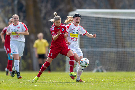 Älvsjös Ellinor Johansson mot Borgebys Linda Karlsson