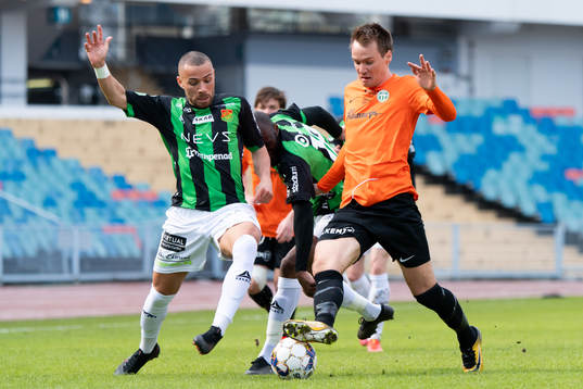 GAIS Malkolm Moenza och Västerås Viktor Prodell