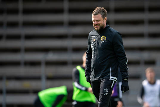 manager Jimmy Thelin