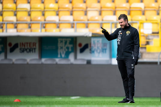 manager Jimmy Thelin