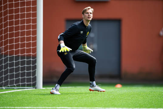 målvakt Simon Andersson