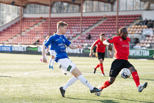 Trelleborgs Fritiof Björkén och Vasalunds Kebba Ceesay