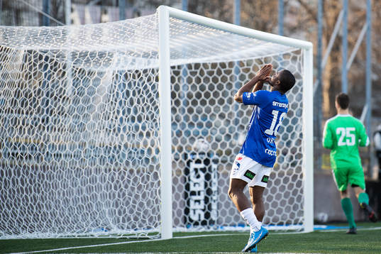 Trelleborgs Henry Offia deppar