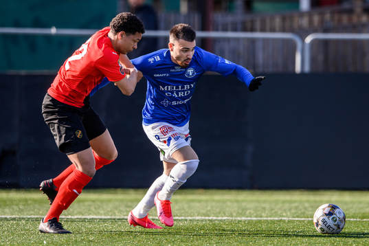 Vasalunds Isak Hellgren Villegas och Trelleborgs Dzenis