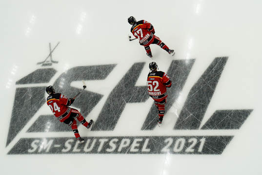 Luleås Andreas Nilsson  , Karl Fabricius och Isac