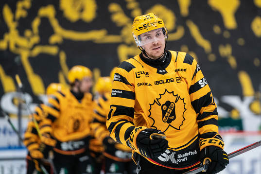 Skellefteås Pär Lindholm jublar