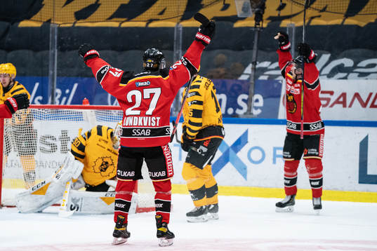 Luleås Nils Lundkvist jublar