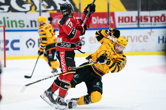 Luleås Isac Brännström och Skellefteås Oscar Möller