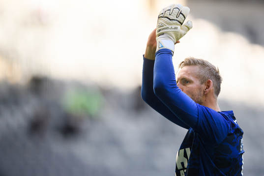 Hammarbys målvakt David Ousted jublar