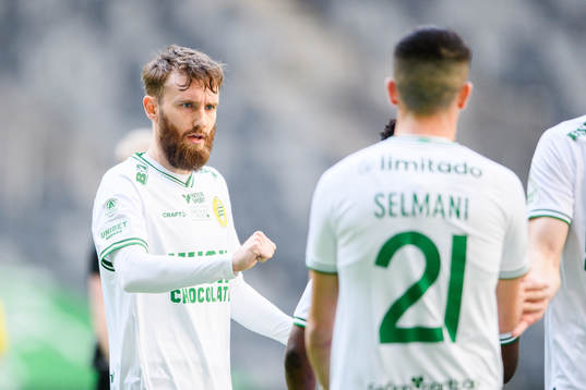 Hammarbys Simon Sandberg jublar
