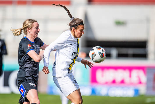 AIKs Rosa Kafaji och Växjös Alexandra Jonasson