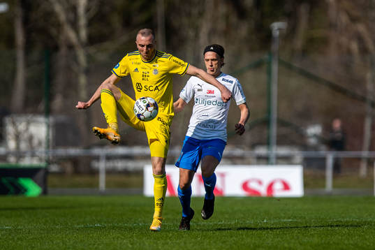 Sundsvalls Dennis Olsson och Värnamos Charlie Vindehall