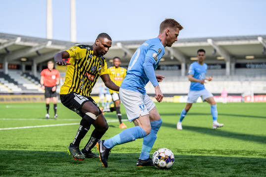 Häckens Godswill Ekpolo och Malmö FFs Anders Christiansen