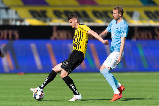 Häckens Johan Hammar och Malmö FFs Antonio Colak
