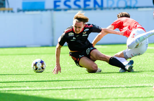 Kalmars Isak Magnusson och Degerfors Gustav Granath