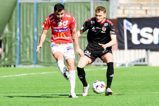 Degerfors Ferhad Ayaz och Kalmars Piotr Johansson