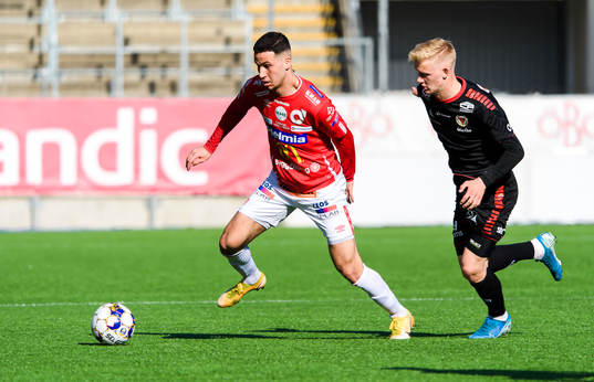 Degerfors Abdelrahman Saidi och Kalmars Carl Gustafsson