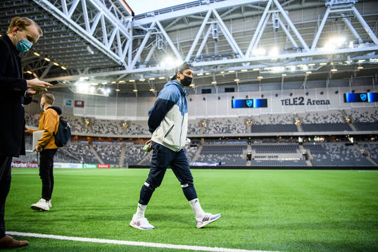 IFK Norrköpings Jonathan Levi i mixade zonen