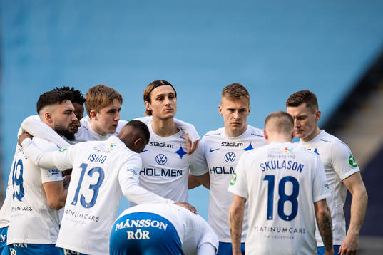 IFK Norrköpings spelare med Isak Bergmann Johannesson,