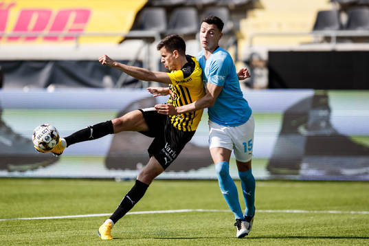 Häckens Alexander Jeremejeff  och Malmö FFs Anel
