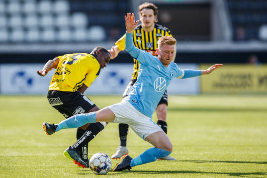 Häckens Godswill Ekpolo och Malmö FFs Anders Christiansen