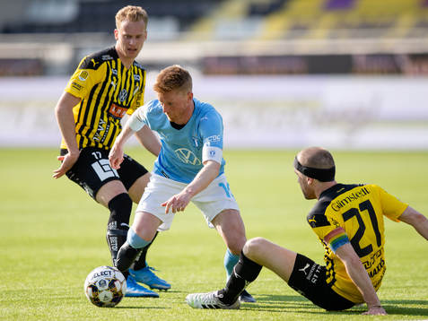 Häckens Gustav Berggren och Rasmus Lindgren mot Malmö FFs