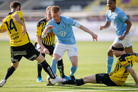 Häckens Oskar Sverrisson och Rasmus Lindgren mot Malmö