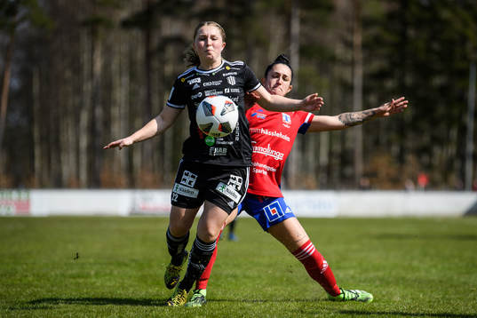 Piteås Hanna Andersson och Vittsjös Fernanda Da Silva