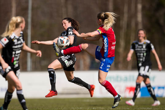 Piteås Josefin Johansson och Vittsjös Mie Leth Jans
