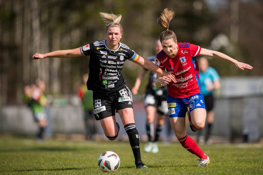 Piteås Ellen Löfqvist och Vittsjös Clara Markstedt