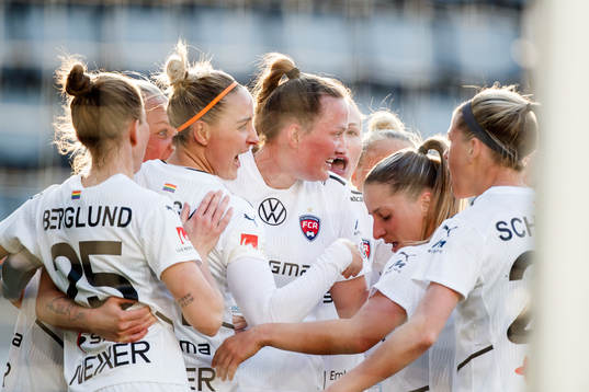 Rosengårds Stefanie Sanders jublar