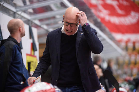 Timrås tränare Fredrik Andersson deppar