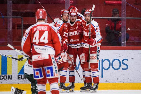 Timrås Sebastian Hartmann jublar