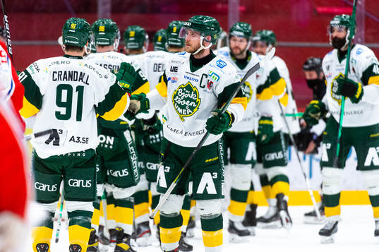 Björklövens Fredric Andersson jublar