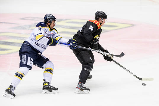 s Jordan Murray och Brynäs Linus Ölund