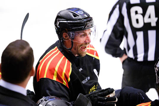 Brynäs Anton Rödin reagerar