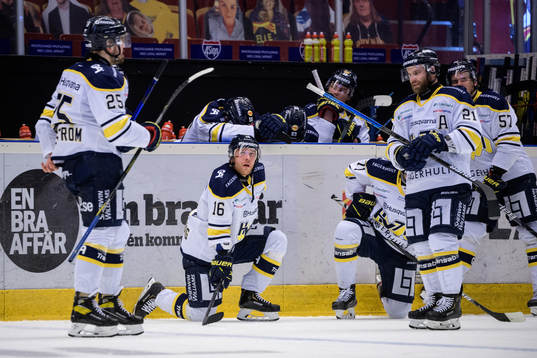 s Filip Sandberg och Christian Sandberg deppar