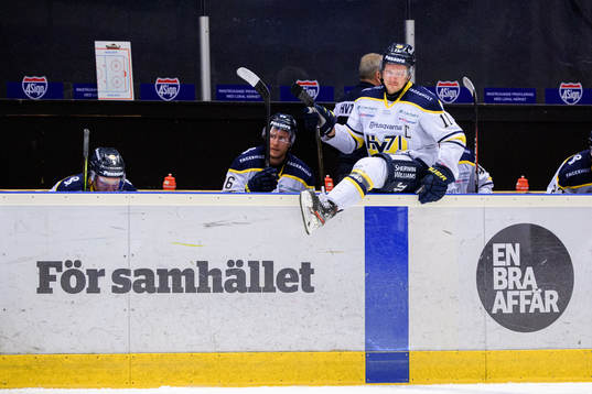 s Simon Önerud deppar