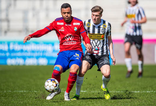 Östers Marc Rochester Sörensen och Landskronas Kevin