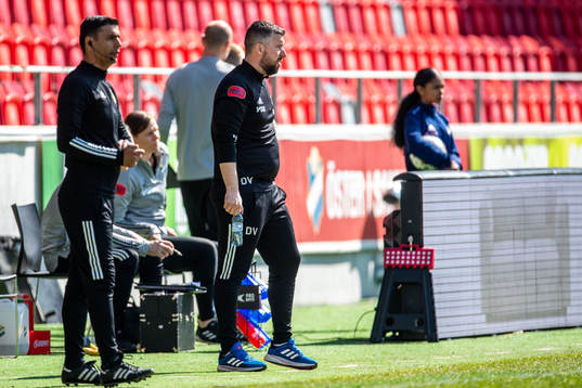 Östers tränare Dennis Velic