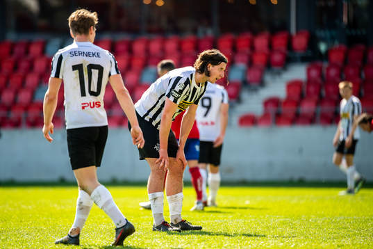 Landskronas Robin Hofsö och Andreas Murbeck deppar