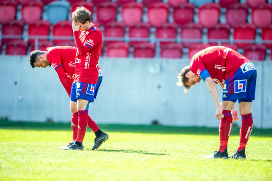 Östers Marc Rochester Sörensen och Månz Berg  deppar