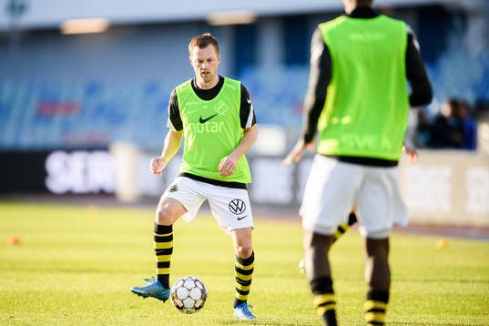 s Sebastian Larsson